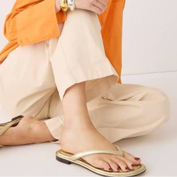 Menorca padded thong sandals in metallic leather - Picture 2 of 2